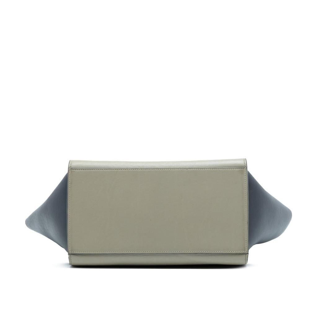 C&eacute;line Trapeze