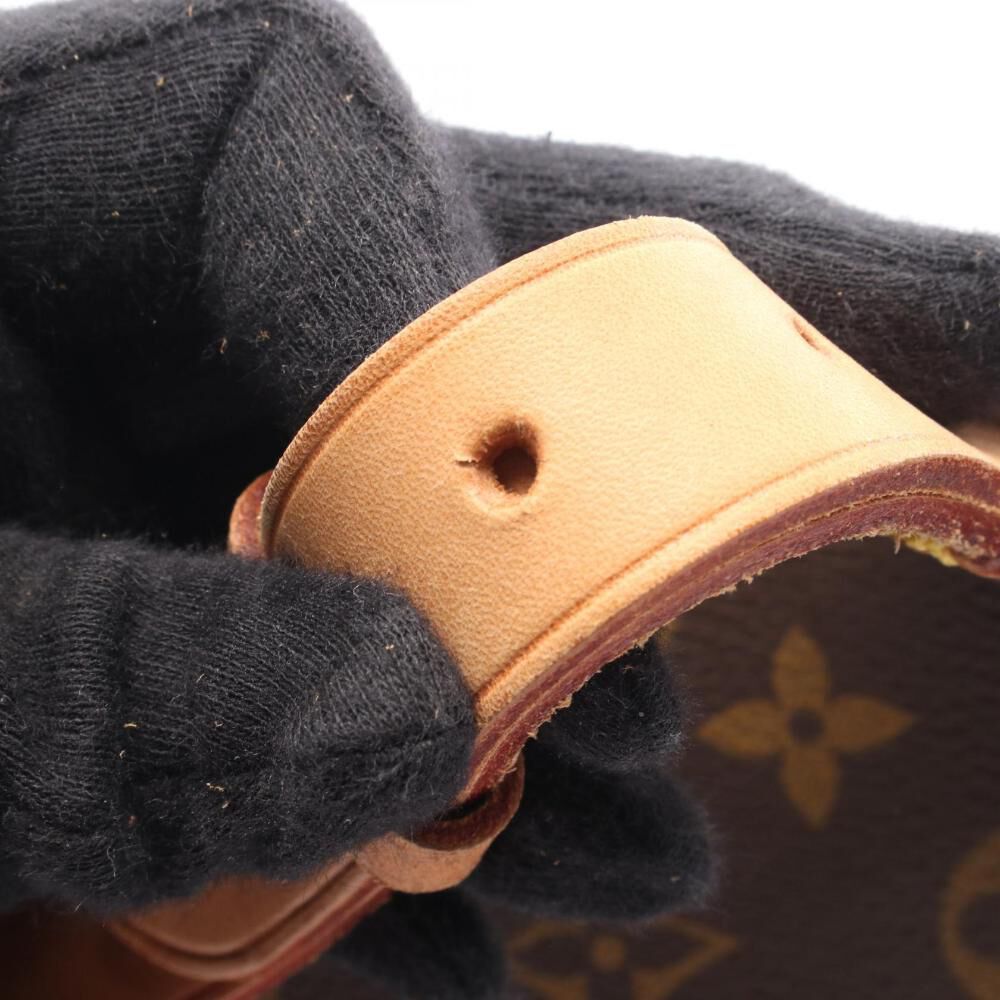 Louis Vuitton Cartouchiere