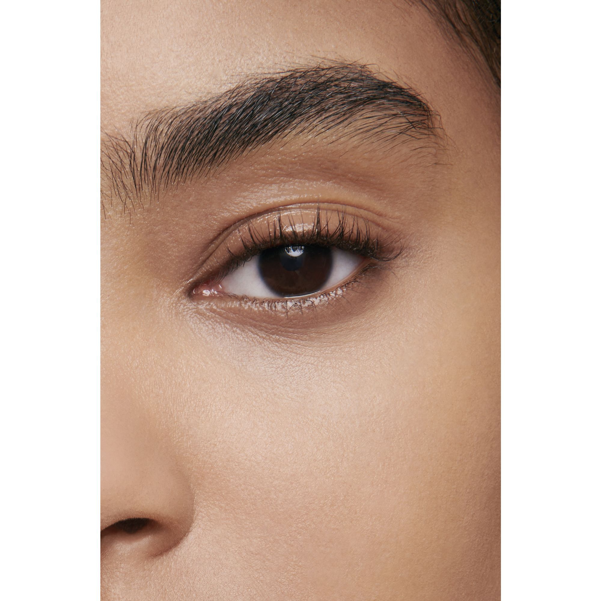 ULTRAWEAR  ALL-DAY COMFORT  FLAWLESS FINISH CONCEALER