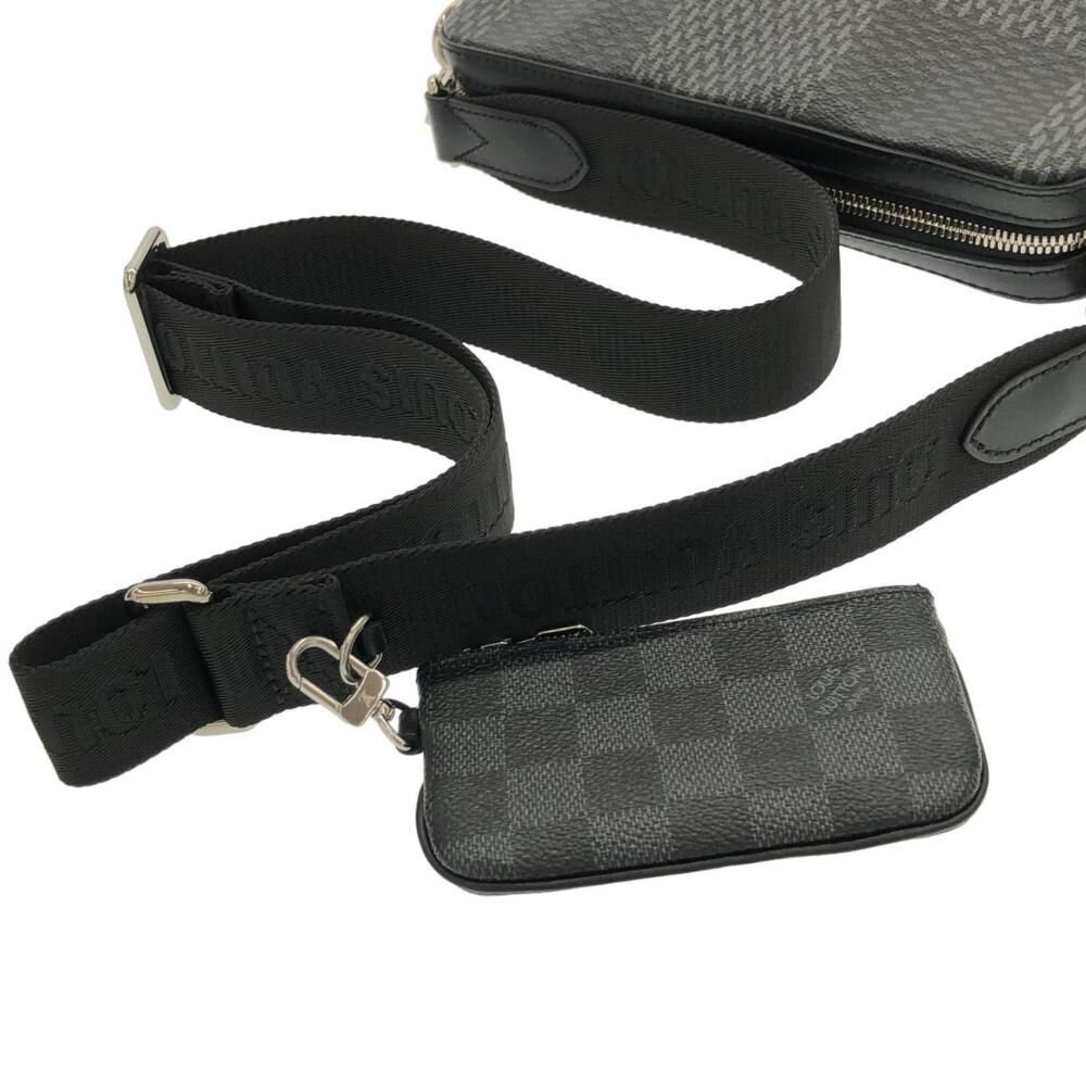Louis Vuitton Shoulder Bags