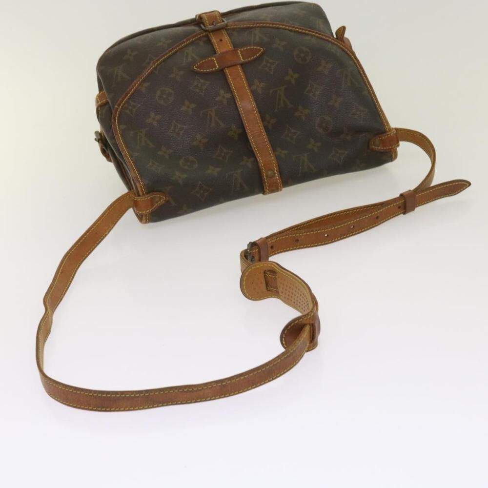 Louis Vuitton Saumur