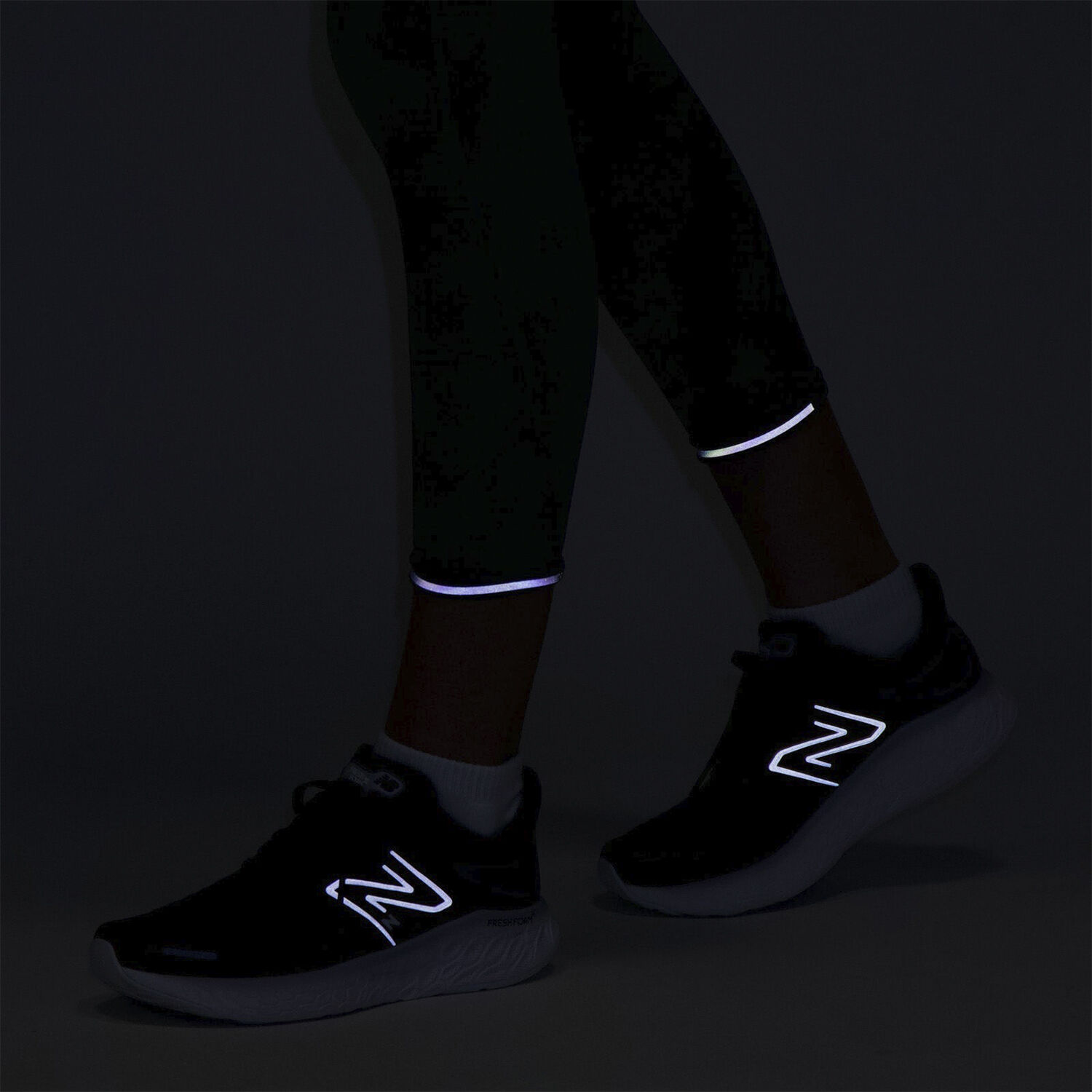 NB SLEEK POCKET HIGH RISE LEGG