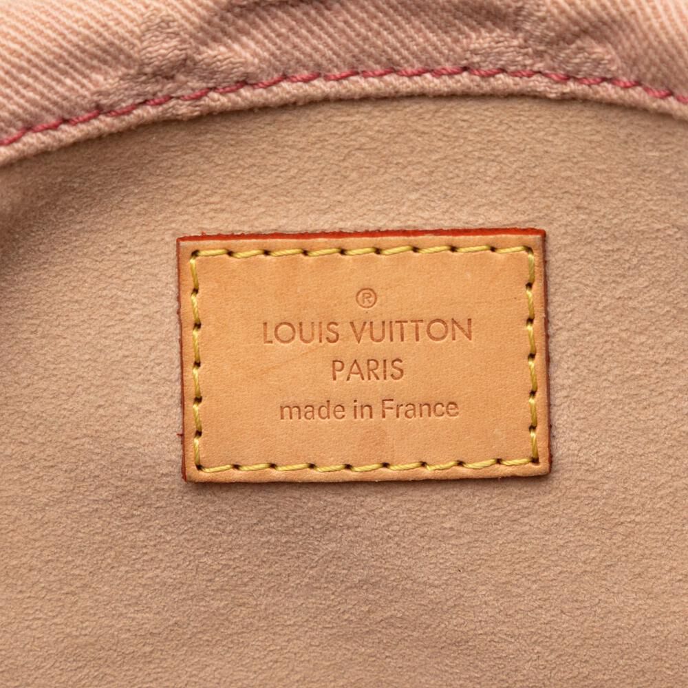 Louis Vuitton Shoulder Bags