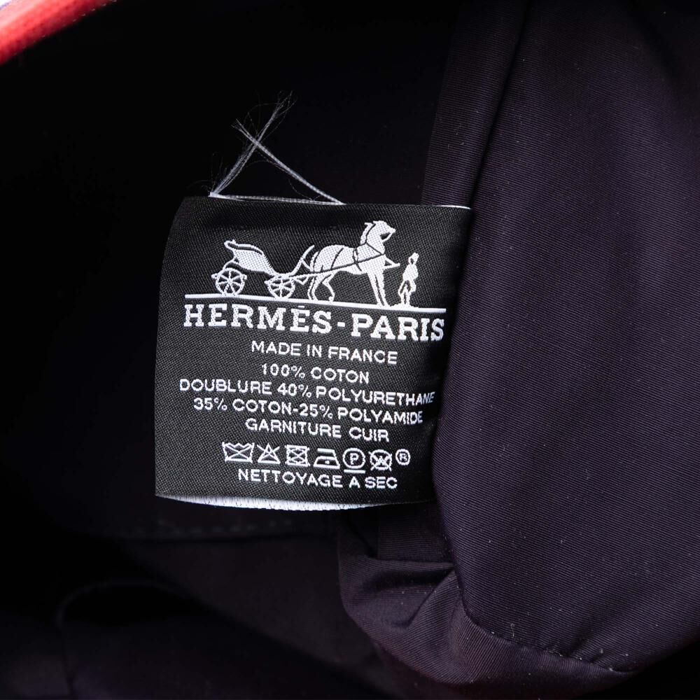 Herm&egrave;s Clutch
