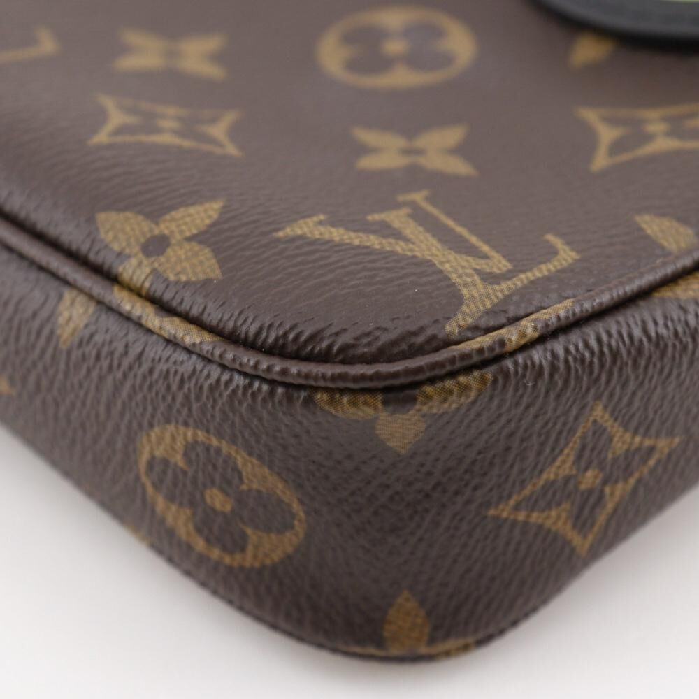 Louis Vuitton Pochette Accessoires