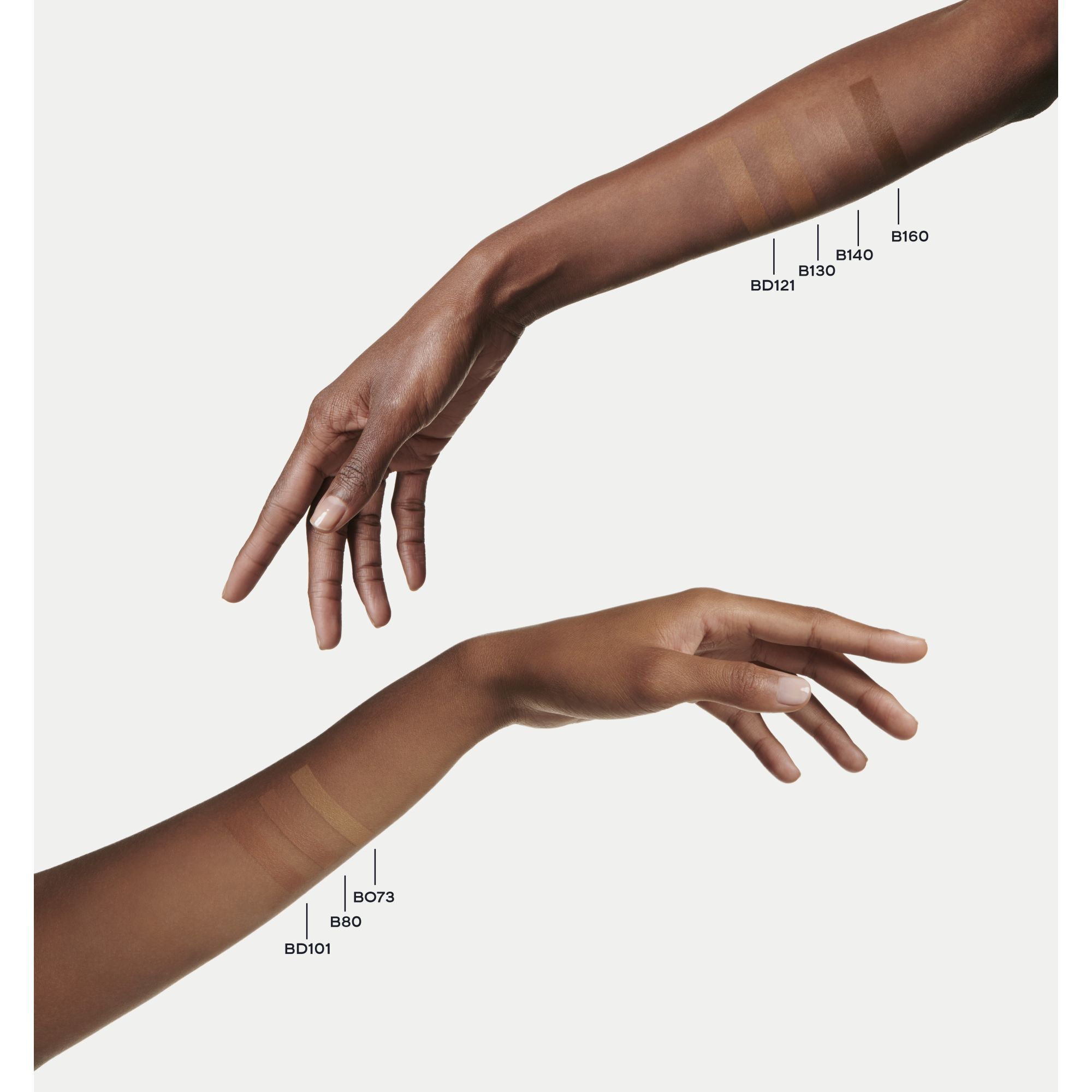 ENSARTET UDSTR&Aring;LING FUGT.