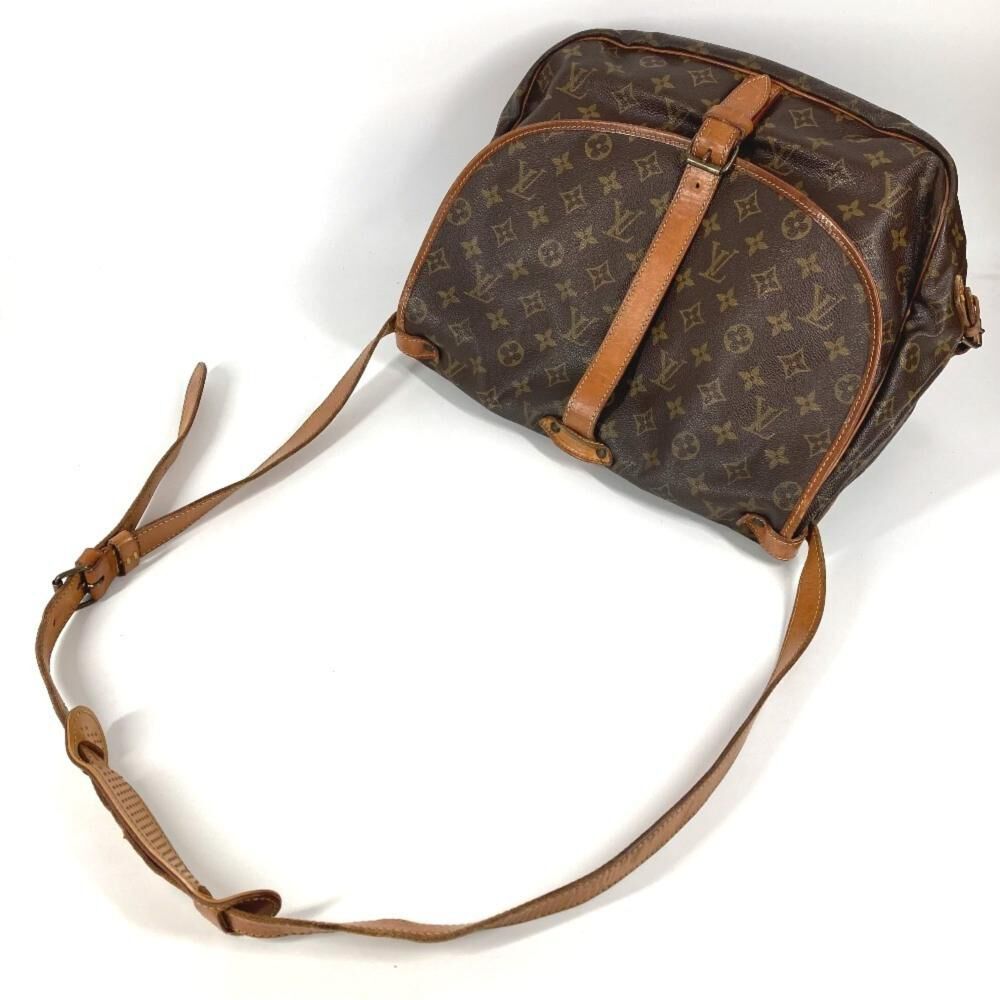 Louis Vuitton Saumur