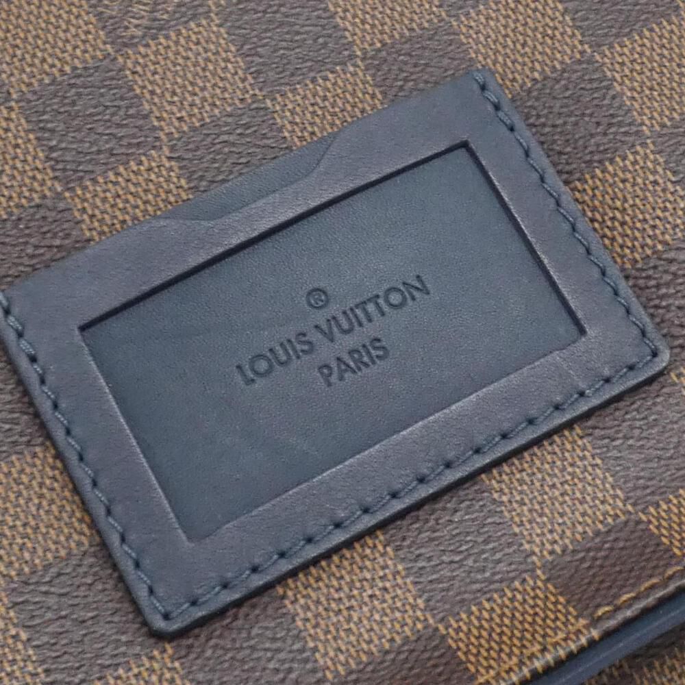 Louis Vuitton Shoulder Bags