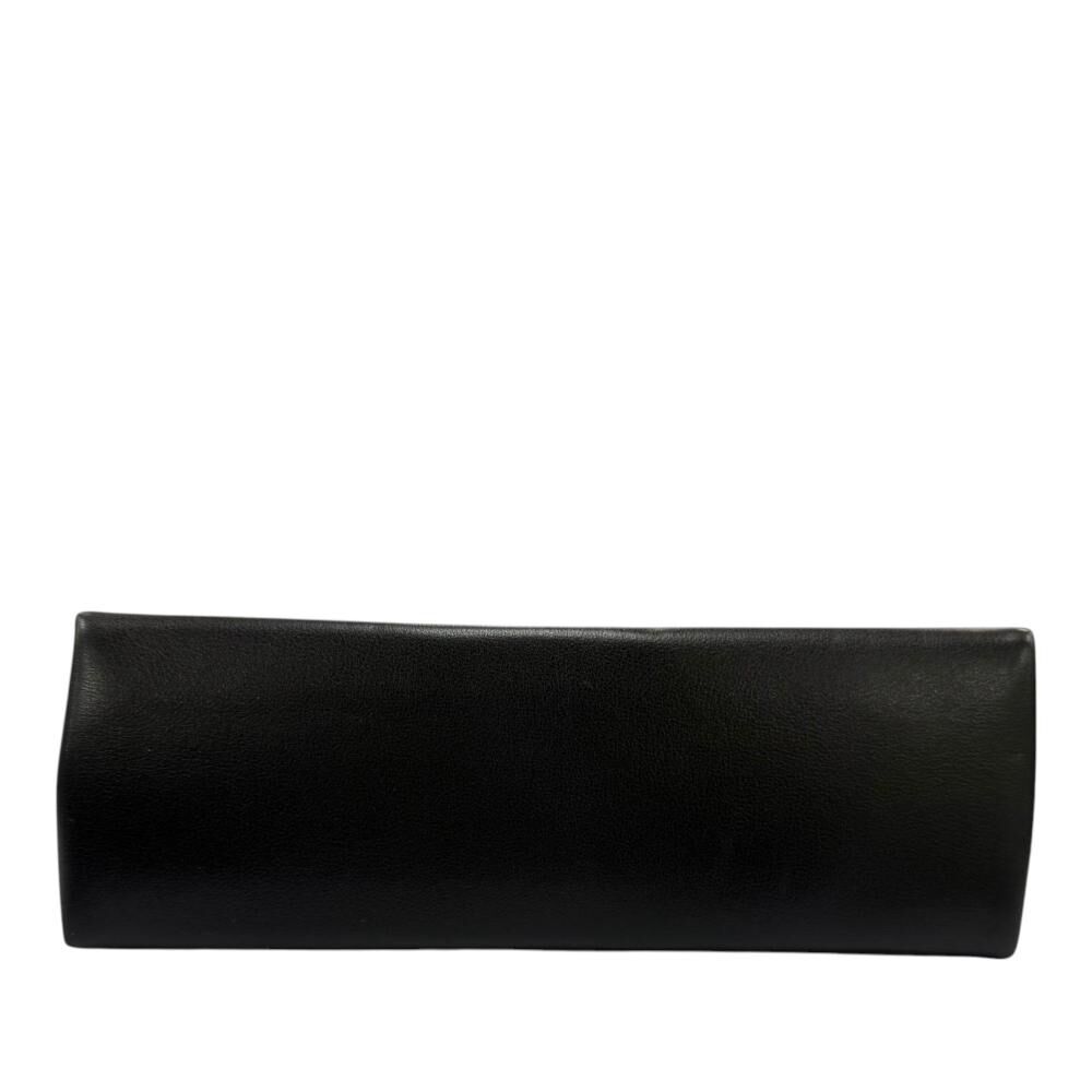 Valentino Pouch