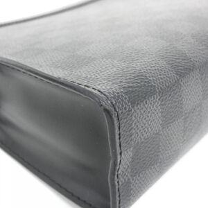 Louis Vuitton Clutch