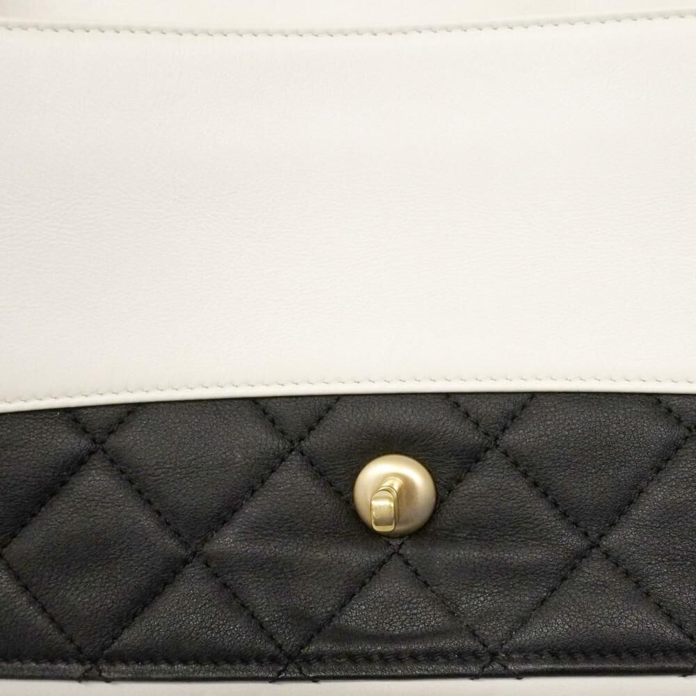 Chanel Shoulder Bag