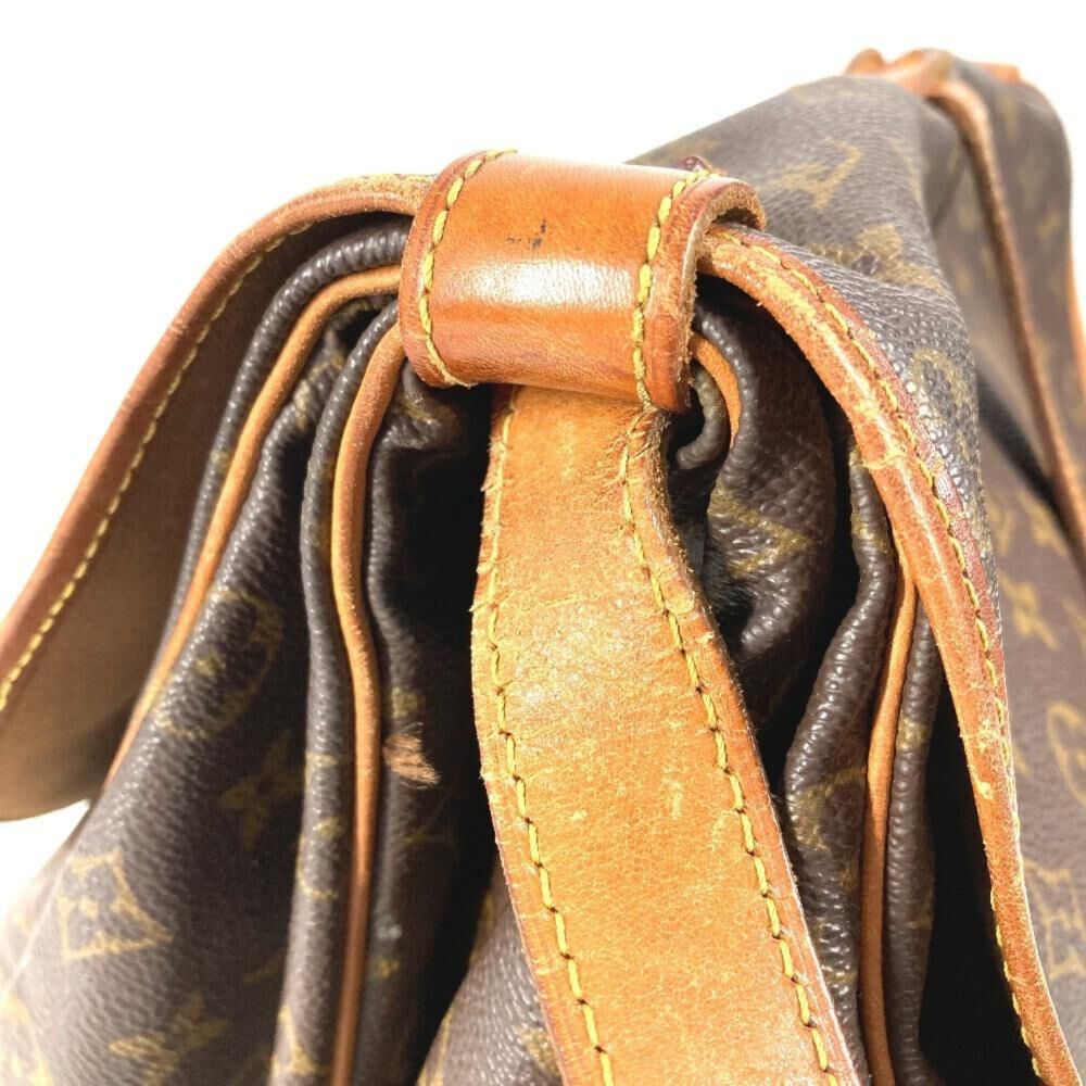 Louis Vuitton Saumur