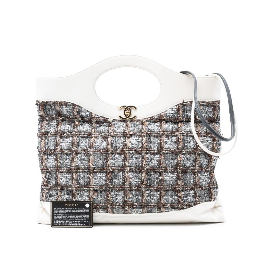 Chanel Shopper