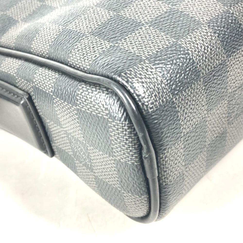 Louis Vuitton Messenger