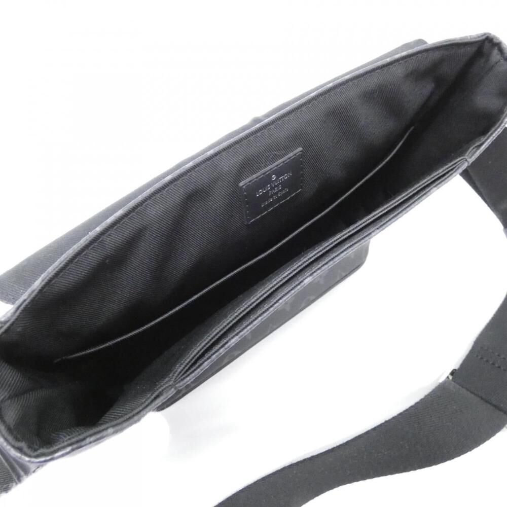 Louis Vuitton District