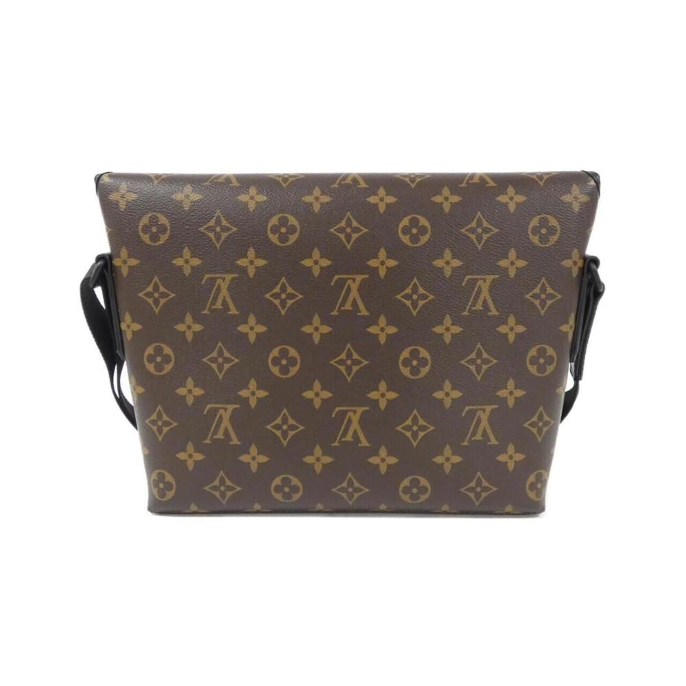 Louis Vuitton Messenger