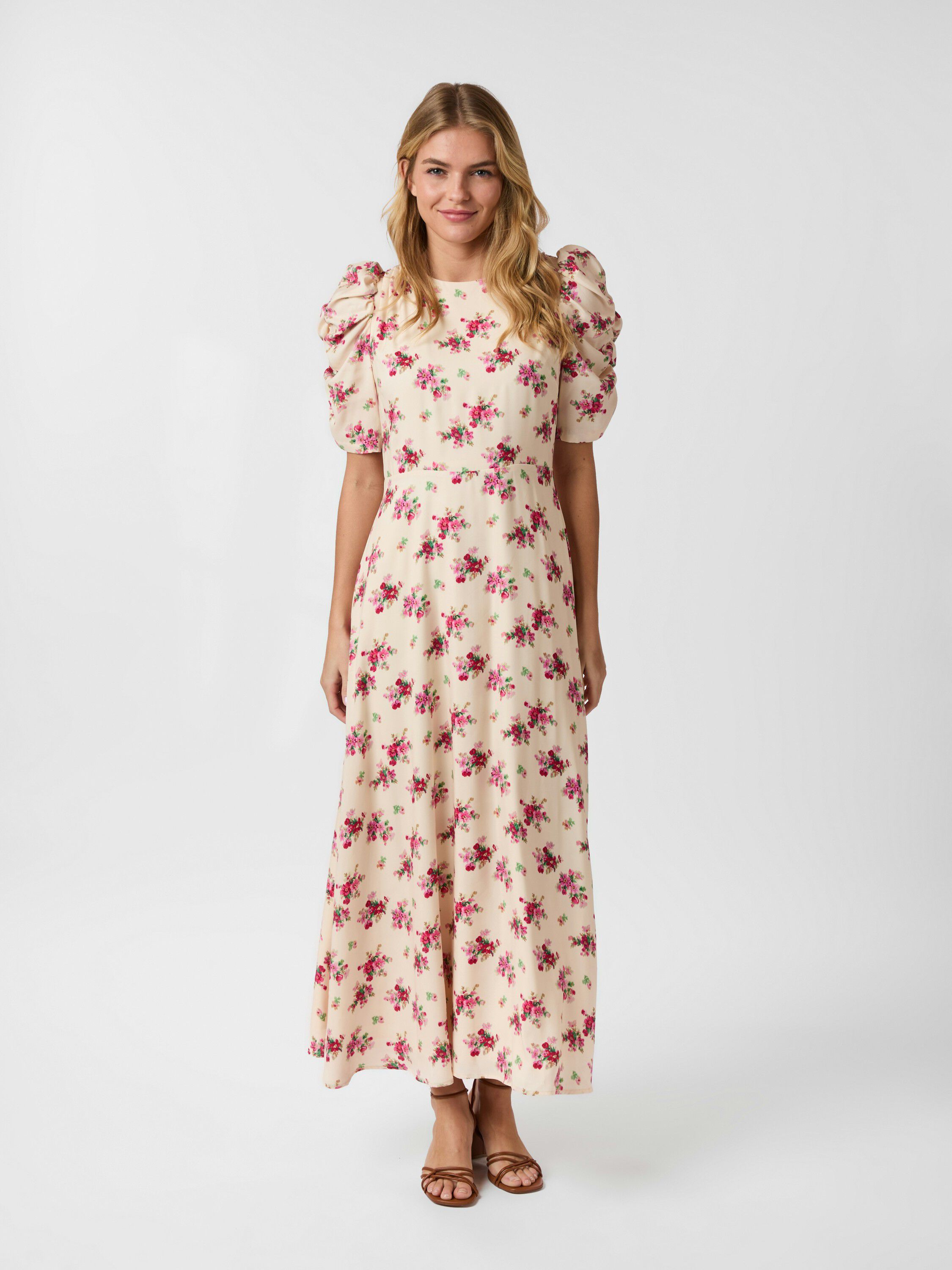 Benuti Amazing Rose Dress