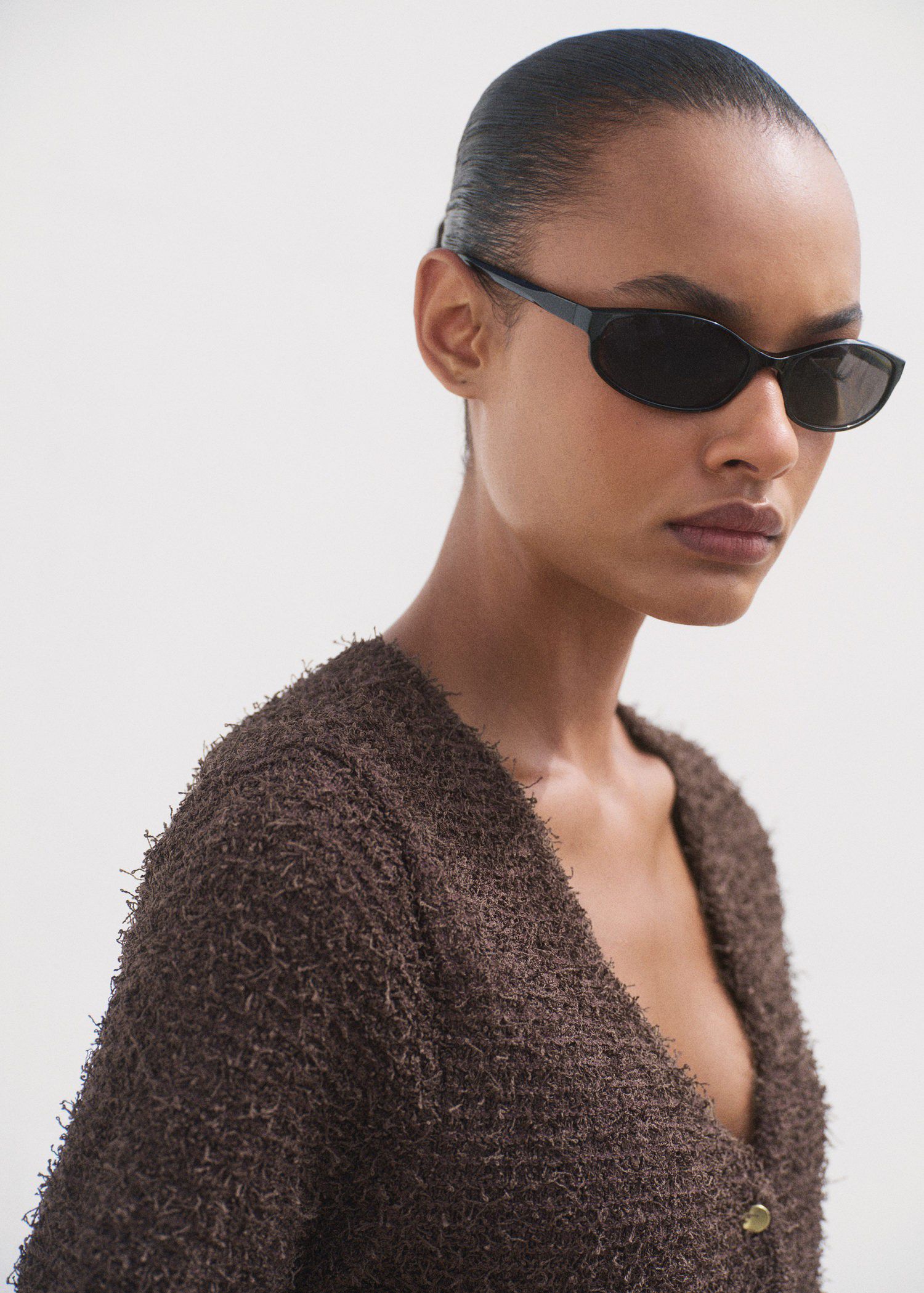 Short-sleeved boucl&eacute; cardigan