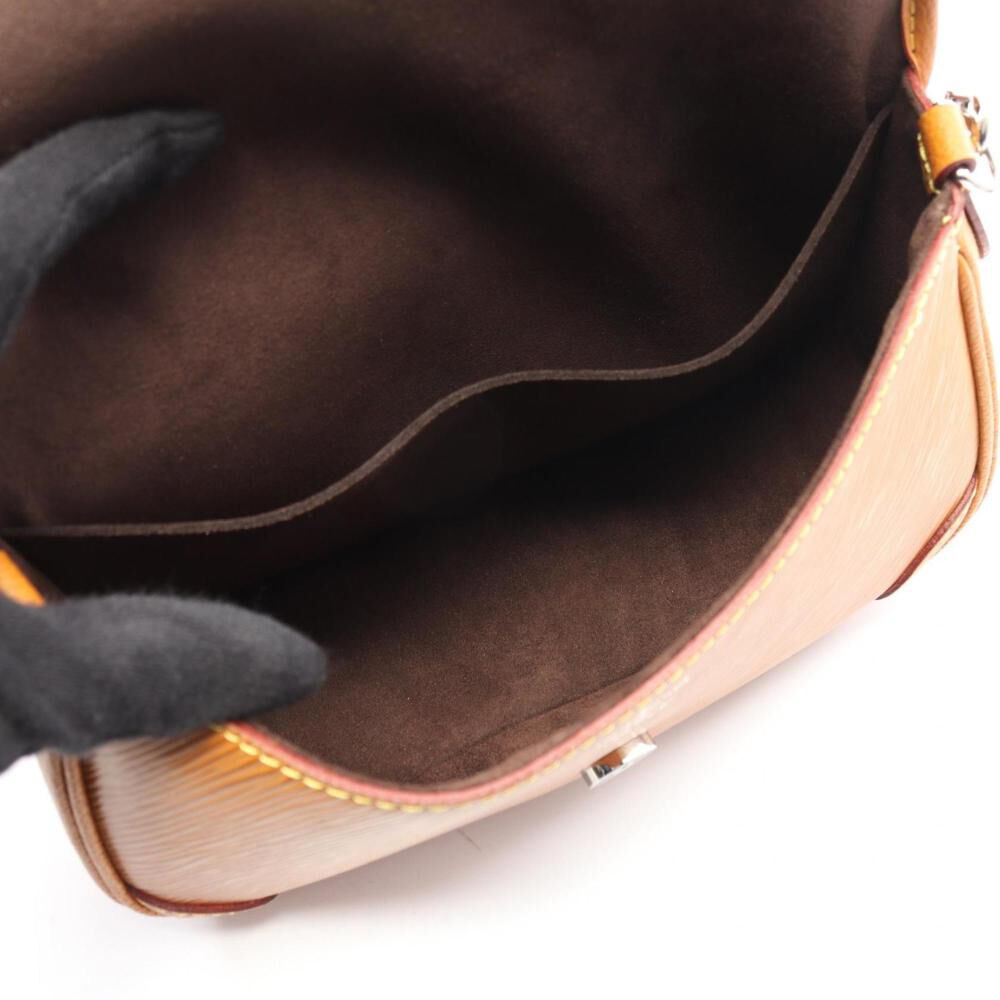 Louis Vuitton Shoulder Bags