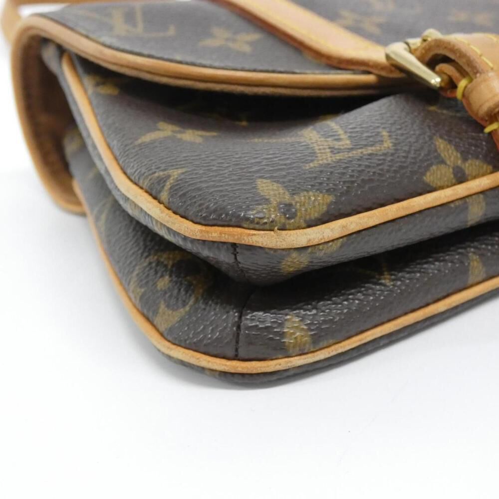 Louis Vuitton Shoulder Bags