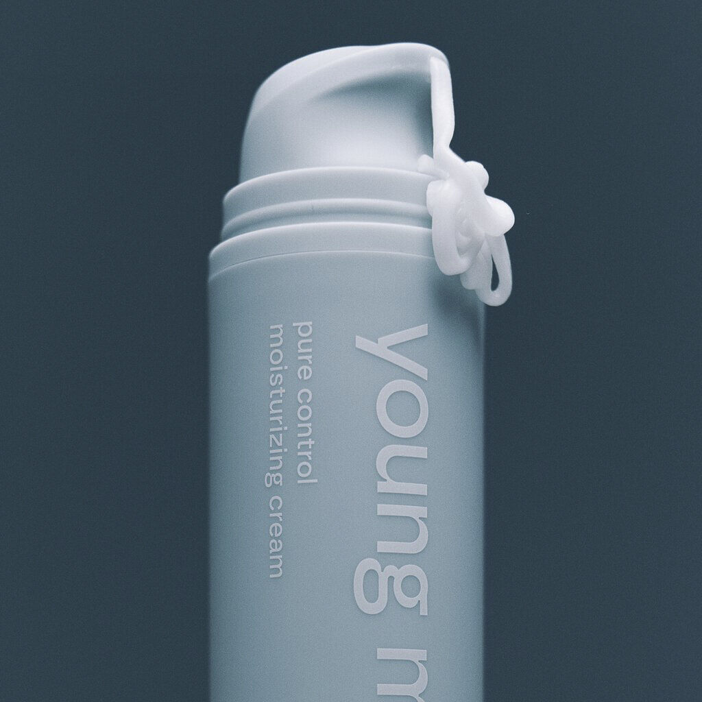 Pure Control Moisturizing Cream