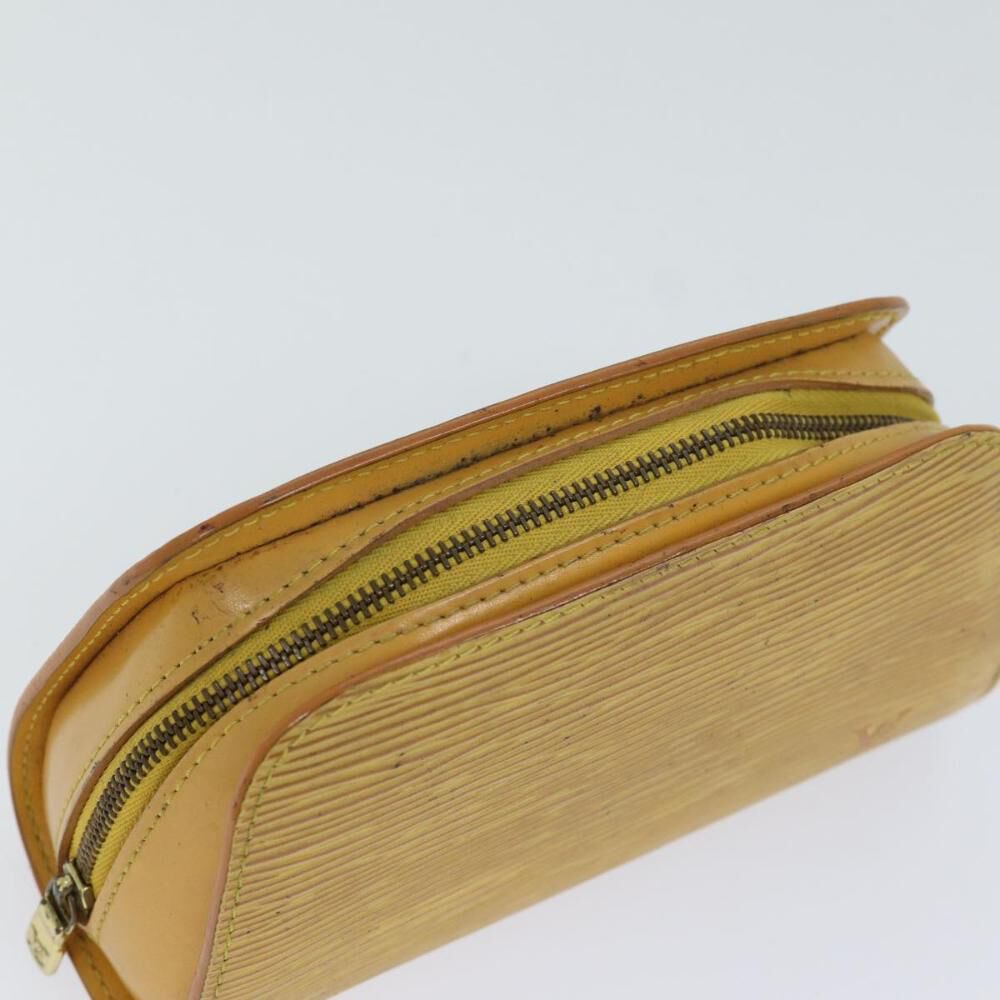 Louis Vuitton Dauphine