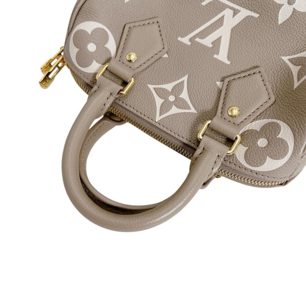 Louis Vuitton Speedy