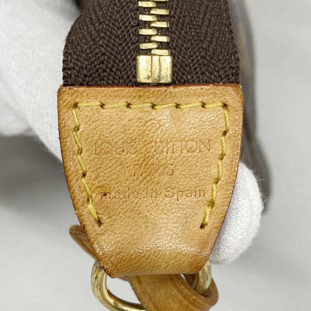 Louis Vuitton Pochette Accessoires