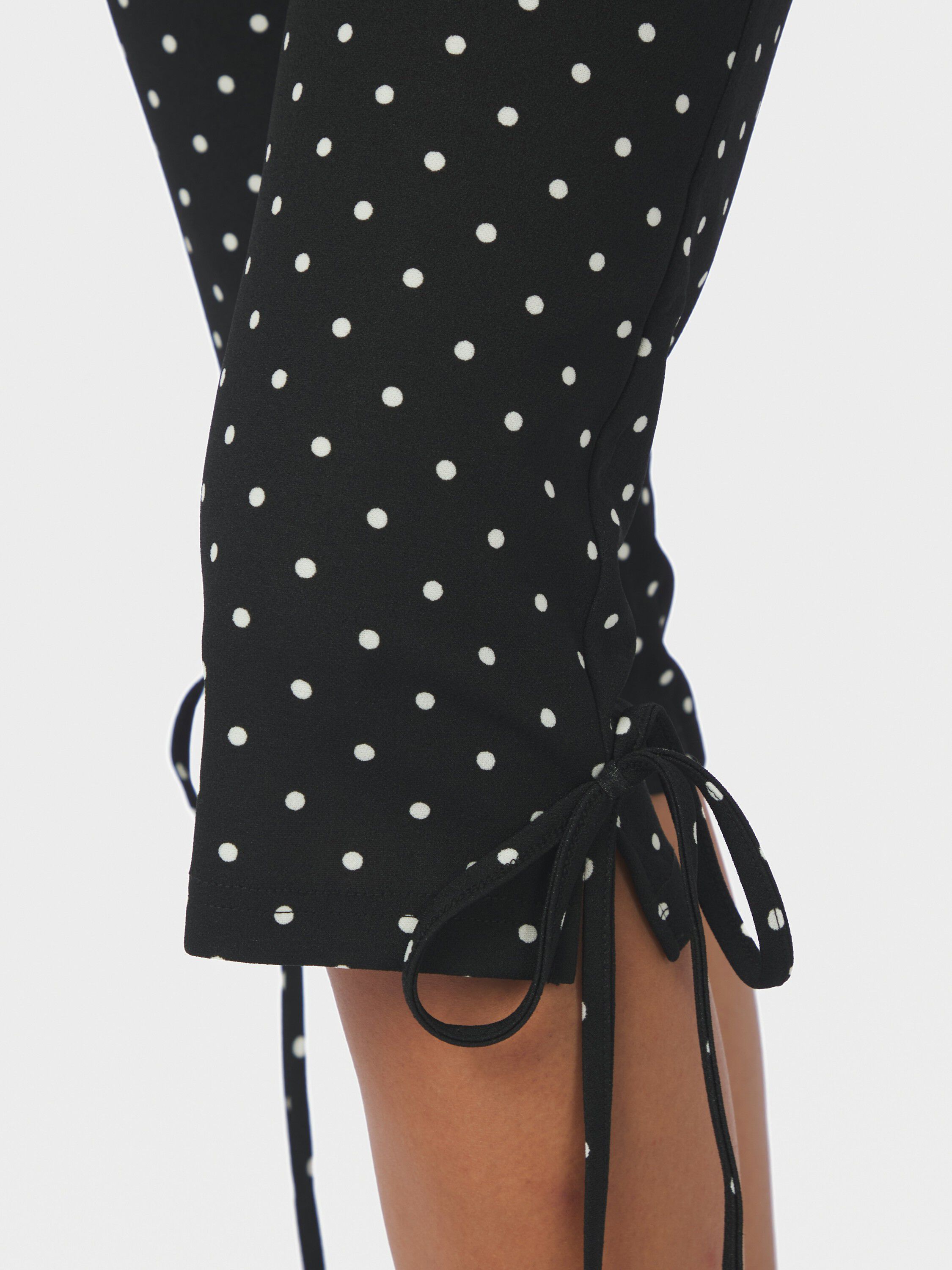 Juan Dot Capri Pants