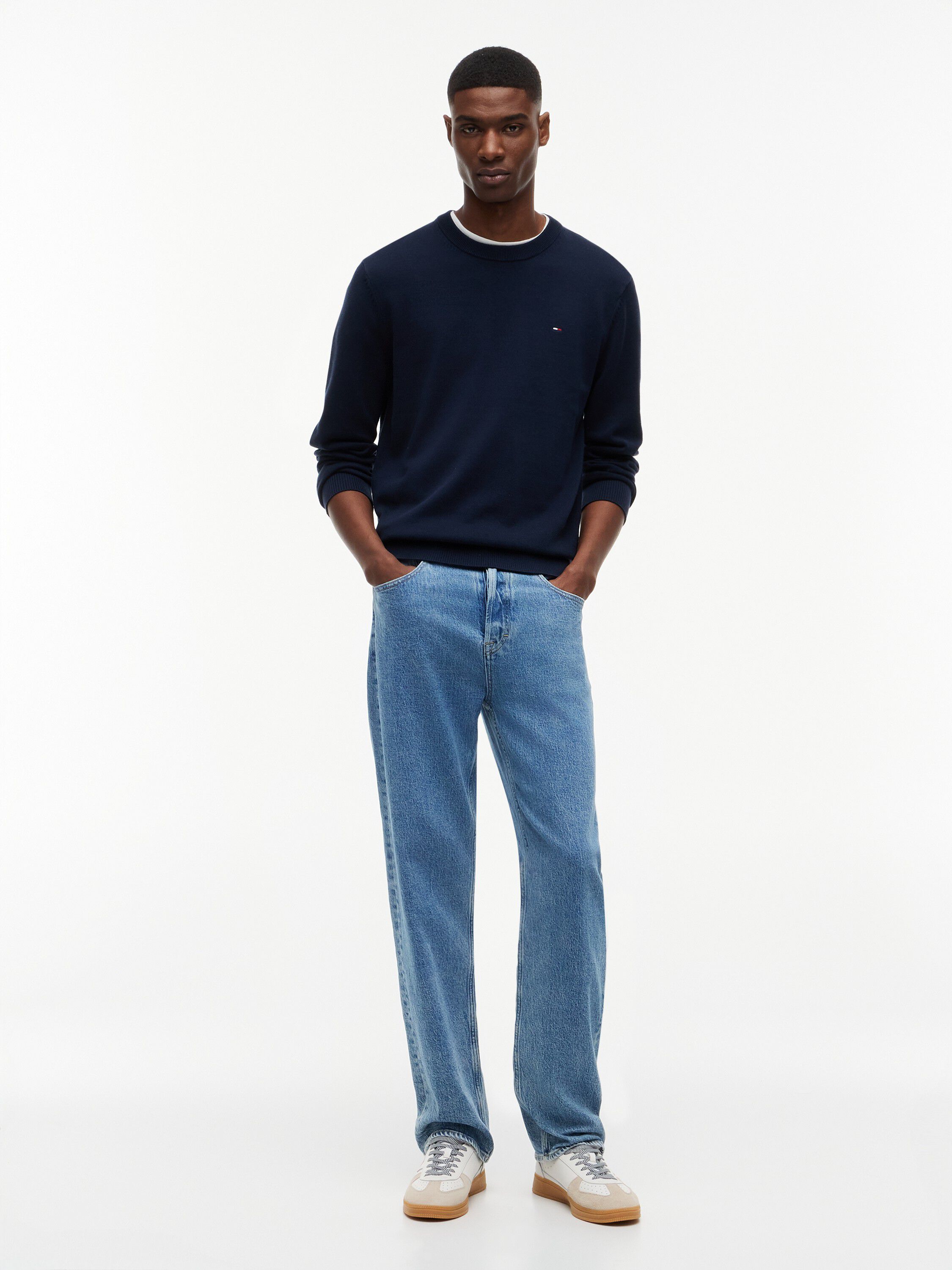 Tommy Flag Embroidery Lightweight Slim Jumper