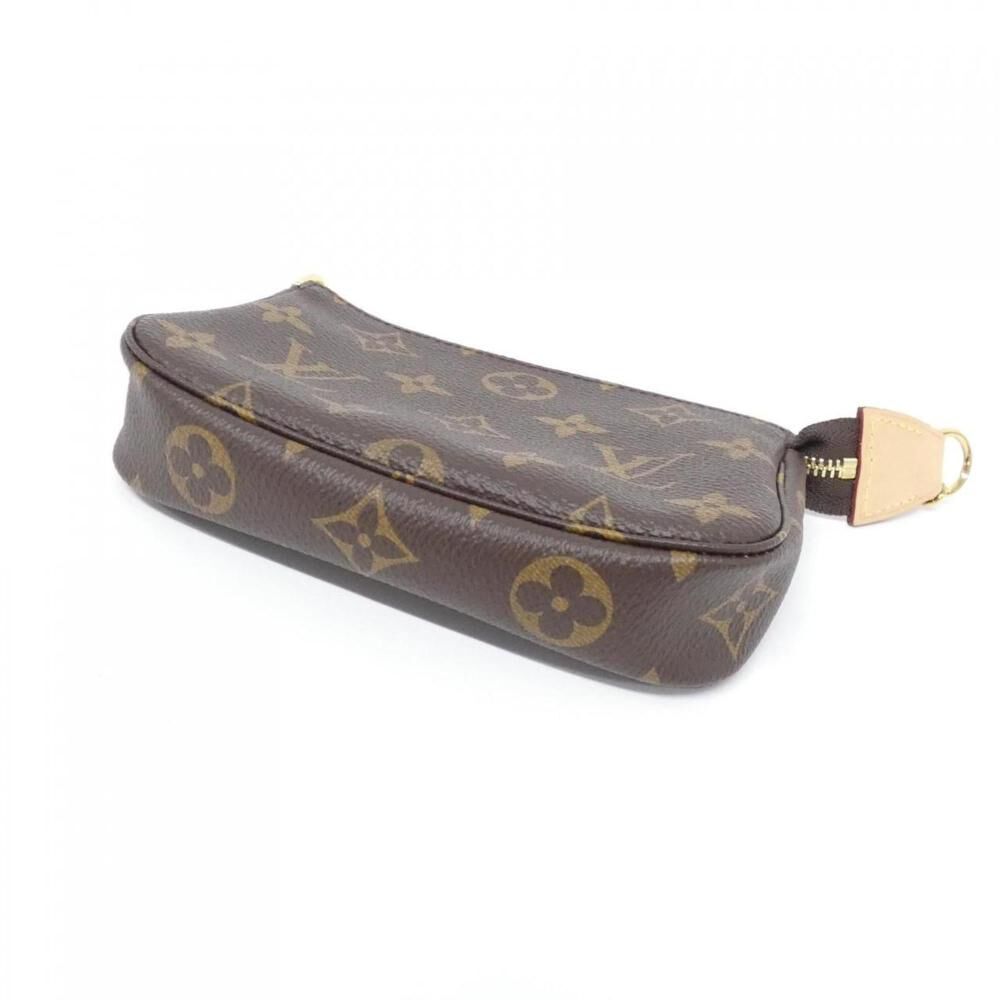Louis Vuitton Clutch
