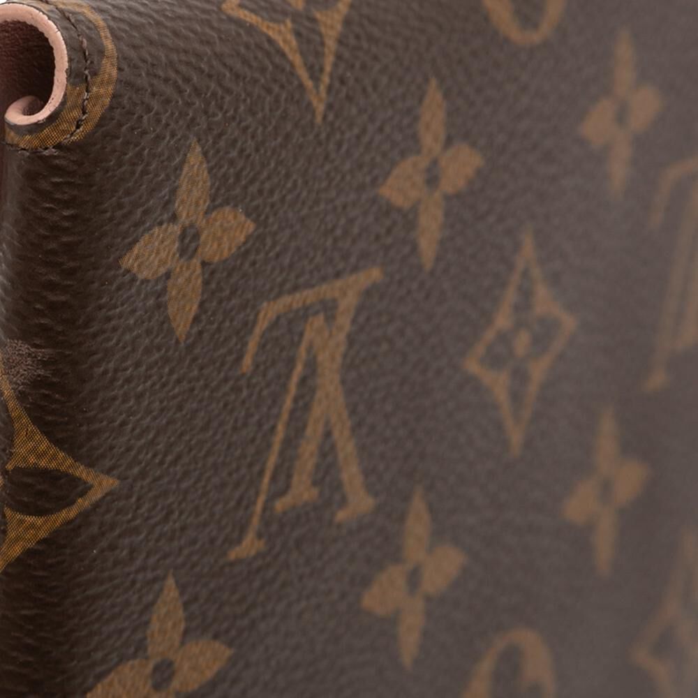 Louis Vuitton Clutch