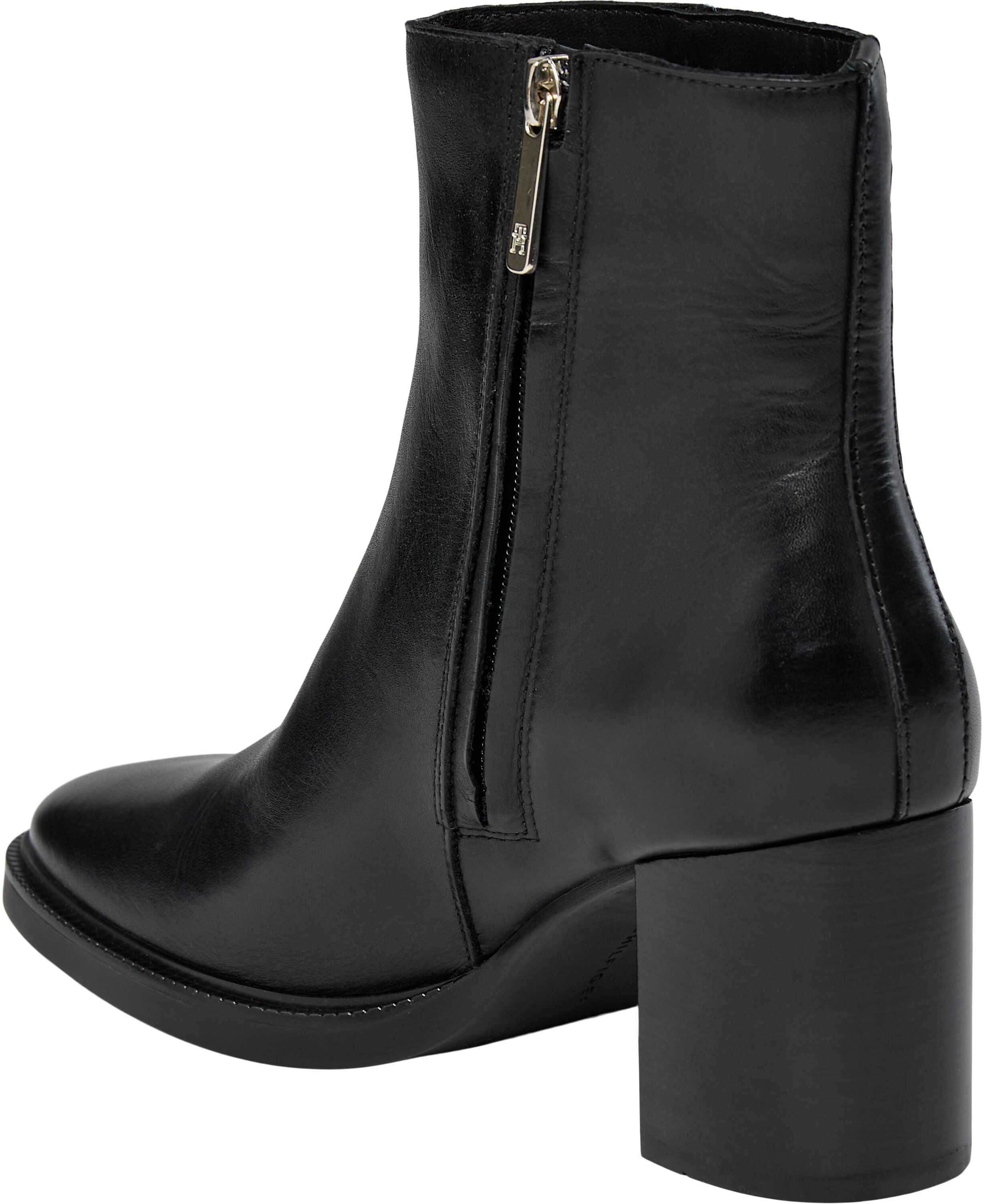 STACKED HEEL LEATHER ANKLE BOOT