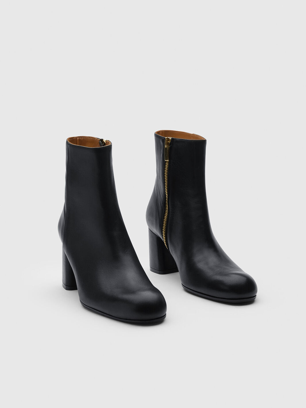 Miola Black Calf
