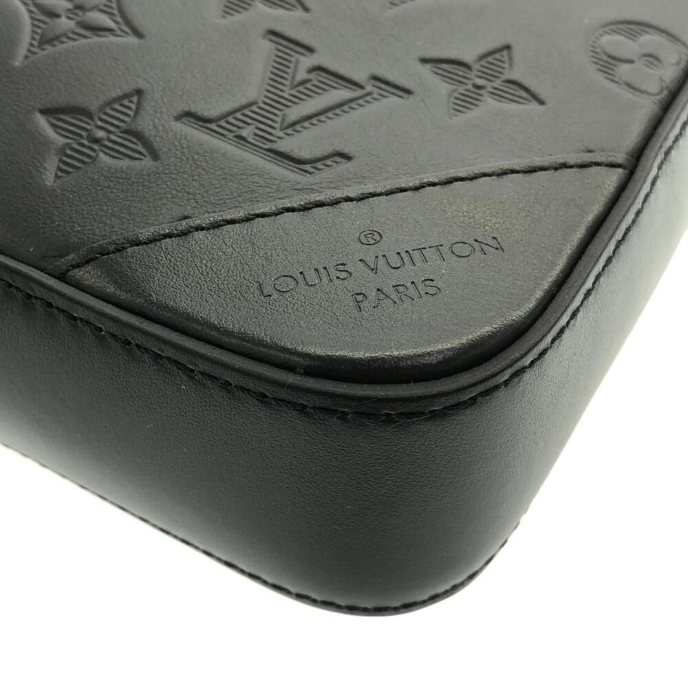 Louis Vuitton Shoulder Bags