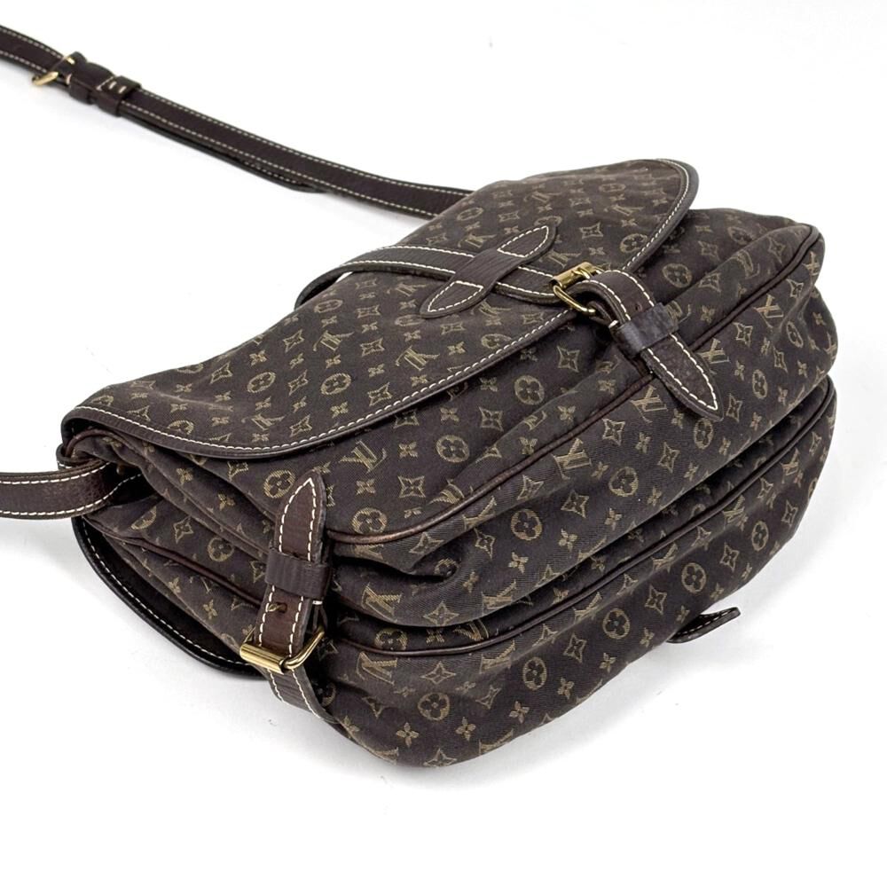 Louis Vuitton Saumur