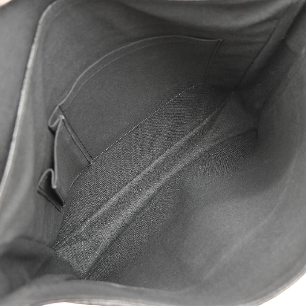 Louis Vuitton Messenger