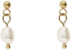 Studs pearls