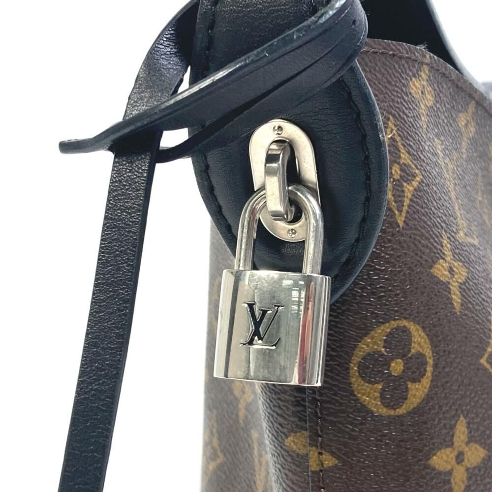 Louis Vuitton Bucket Bag