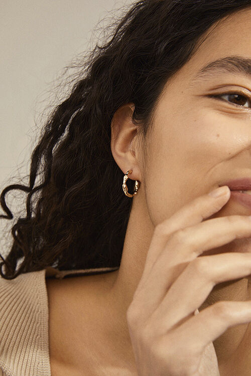 ZION organic shaped medium hoops gold-plated