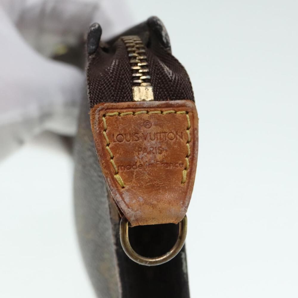 Louis Vuitton Pouch