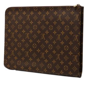 Louis Vuitton Clutch
