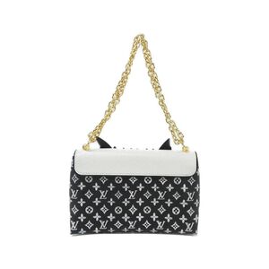 Louis Vuitton Shoulder Bags