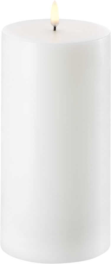 LED Pillar Candle - Nordic White - 10,1 x 20 cm