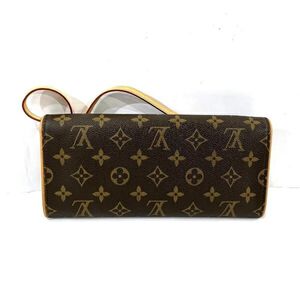 Louis Vuitton Shoulder Bags
