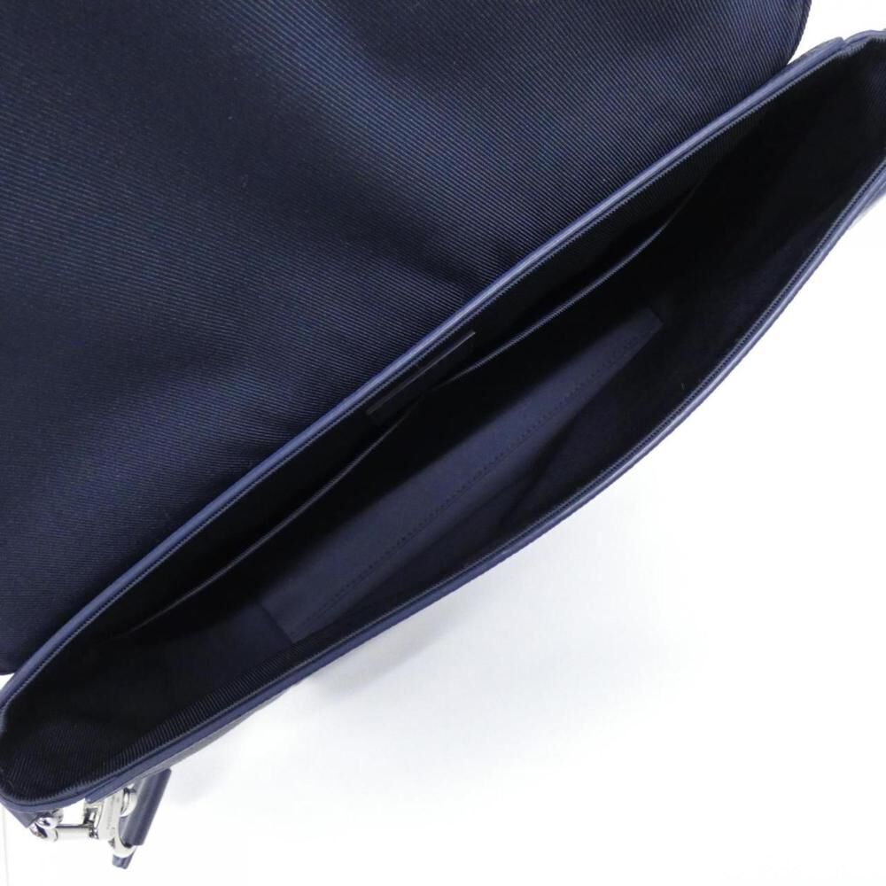 Louis Vuitton Messenger