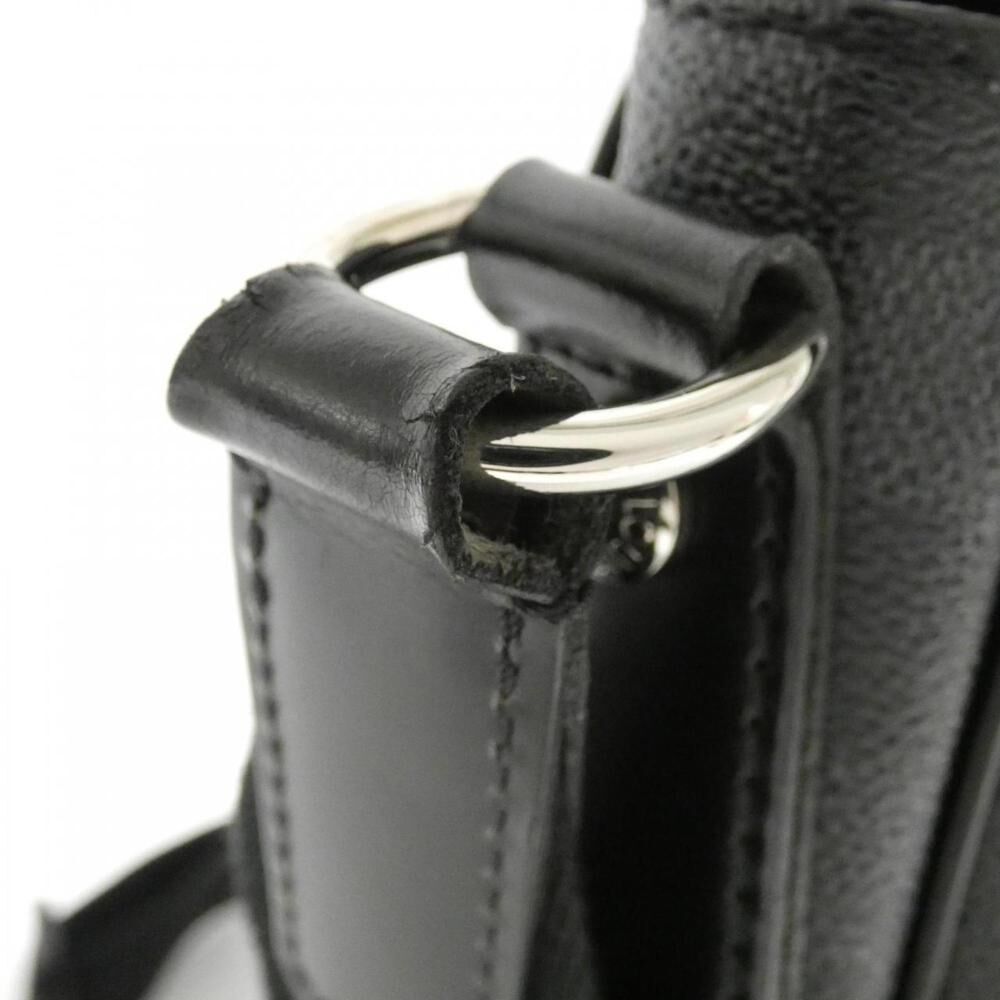 Louis Vuitton Messenger