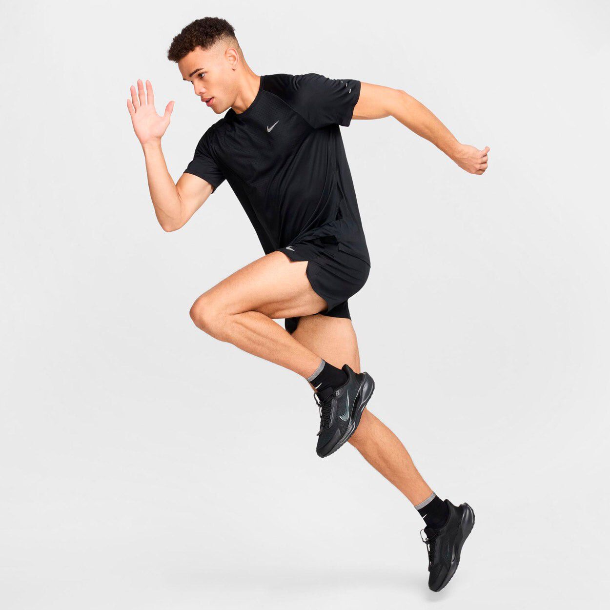 Stride Dri-Fit L&oslash;be T-shirt