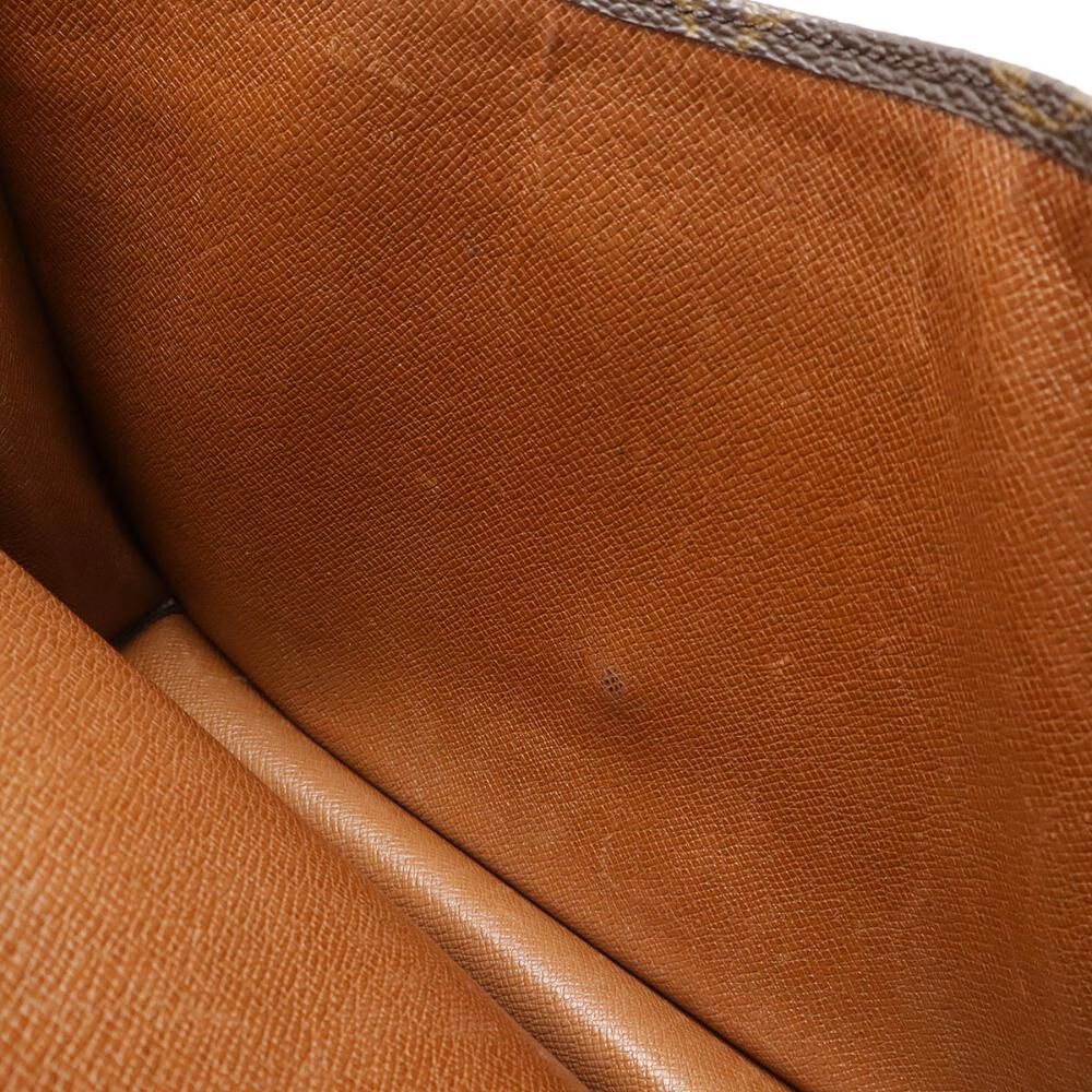 Louis Vuitton Clutch