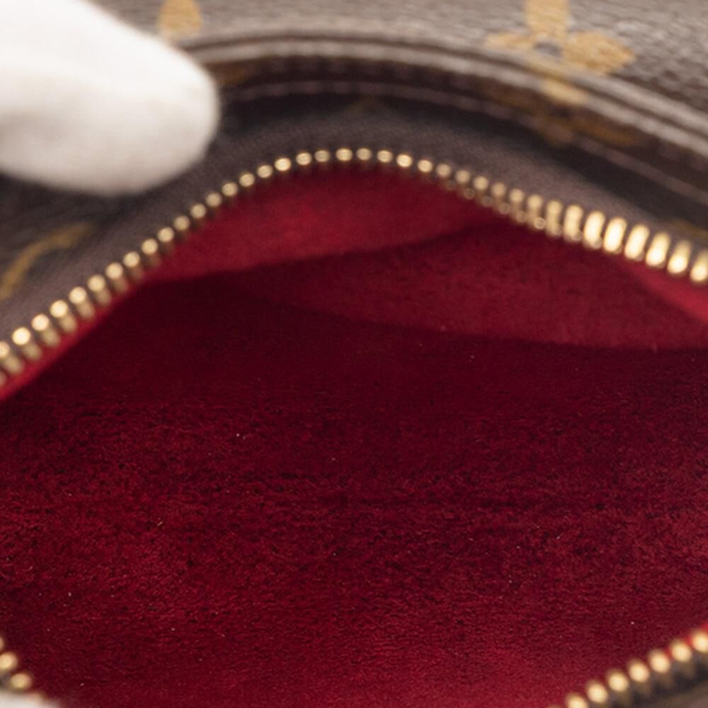 Louis Vuitton Clutch